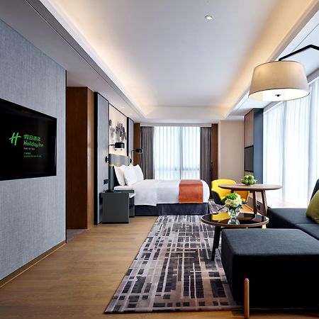 Holiday Inn Guangzhou South Lake Hotel - Ideal For Business & Leisure Exterior foto