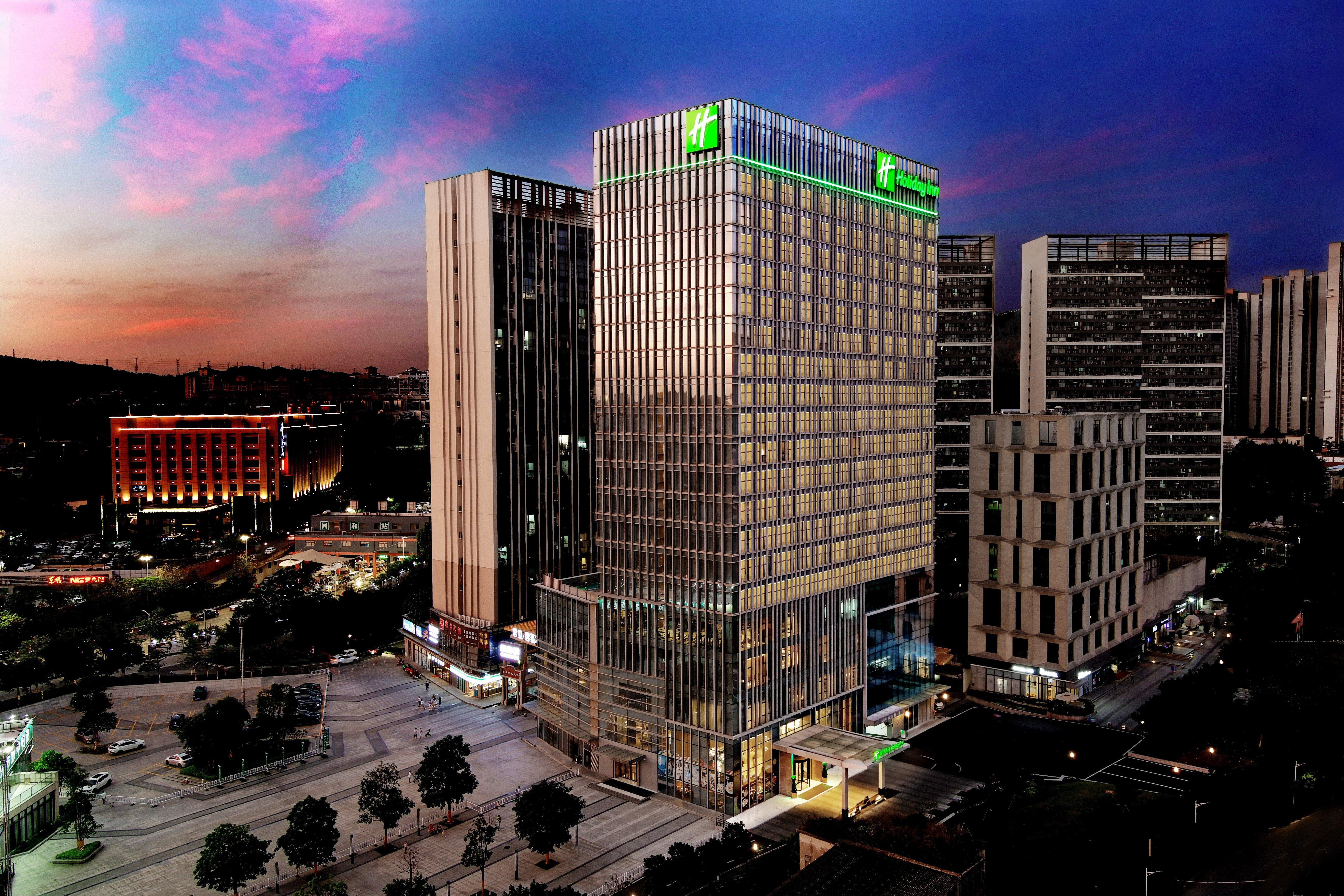 Holiday Inn Guangzhou South Lake Hotel - Ideal For Business & Leisure Exterior foto
