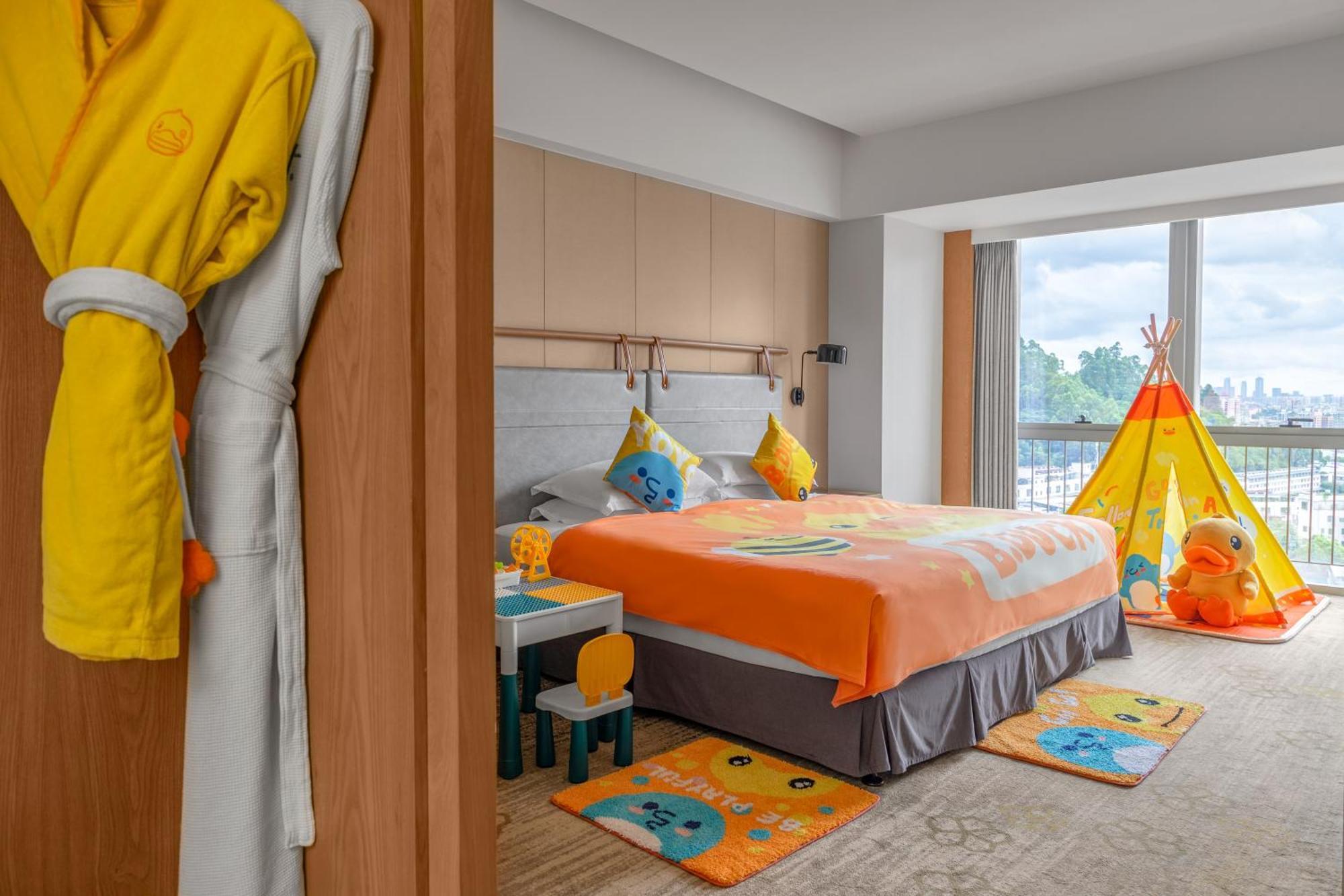 Holiday Inn Guangzhou South Lake Hotel - Ideal For Business & Leisure Exterior foto